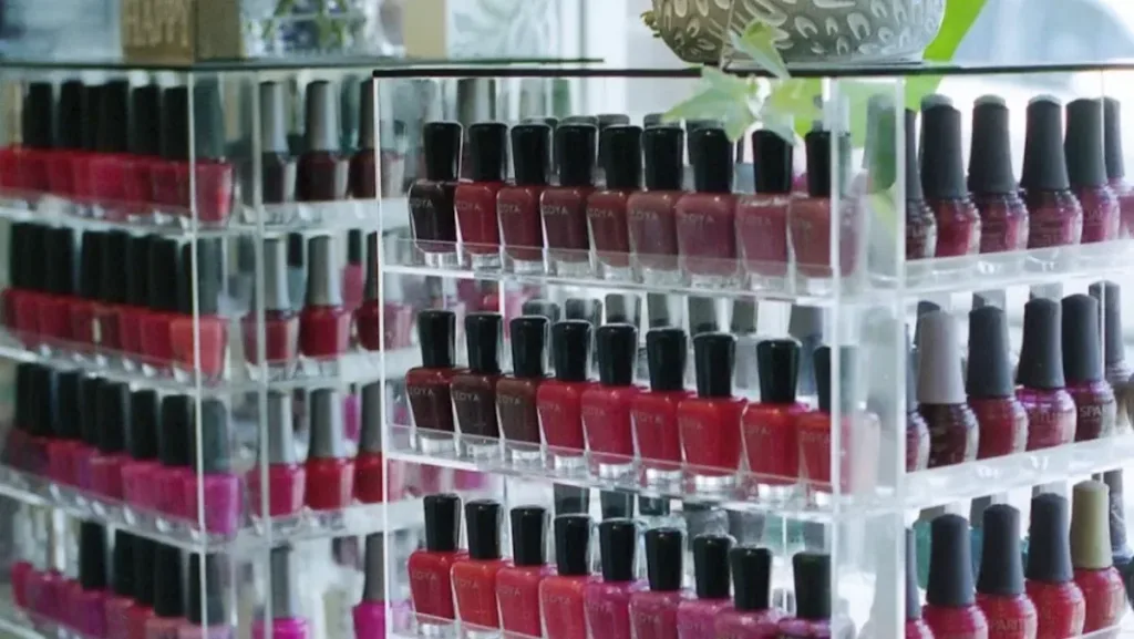 Nina's Nails & Spa — Nail salon in Bellingham